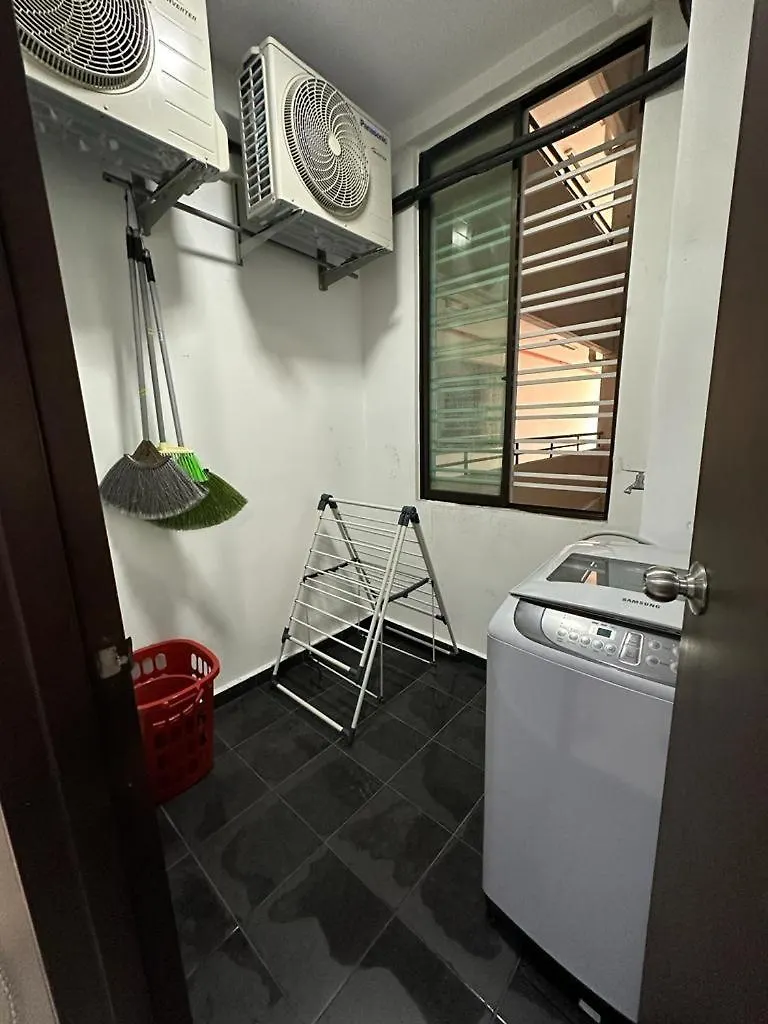 Apartment Kyra The Heights Residence Condo Ayer Keroh Melaka Wifi, Netflix & Pool Malaysia