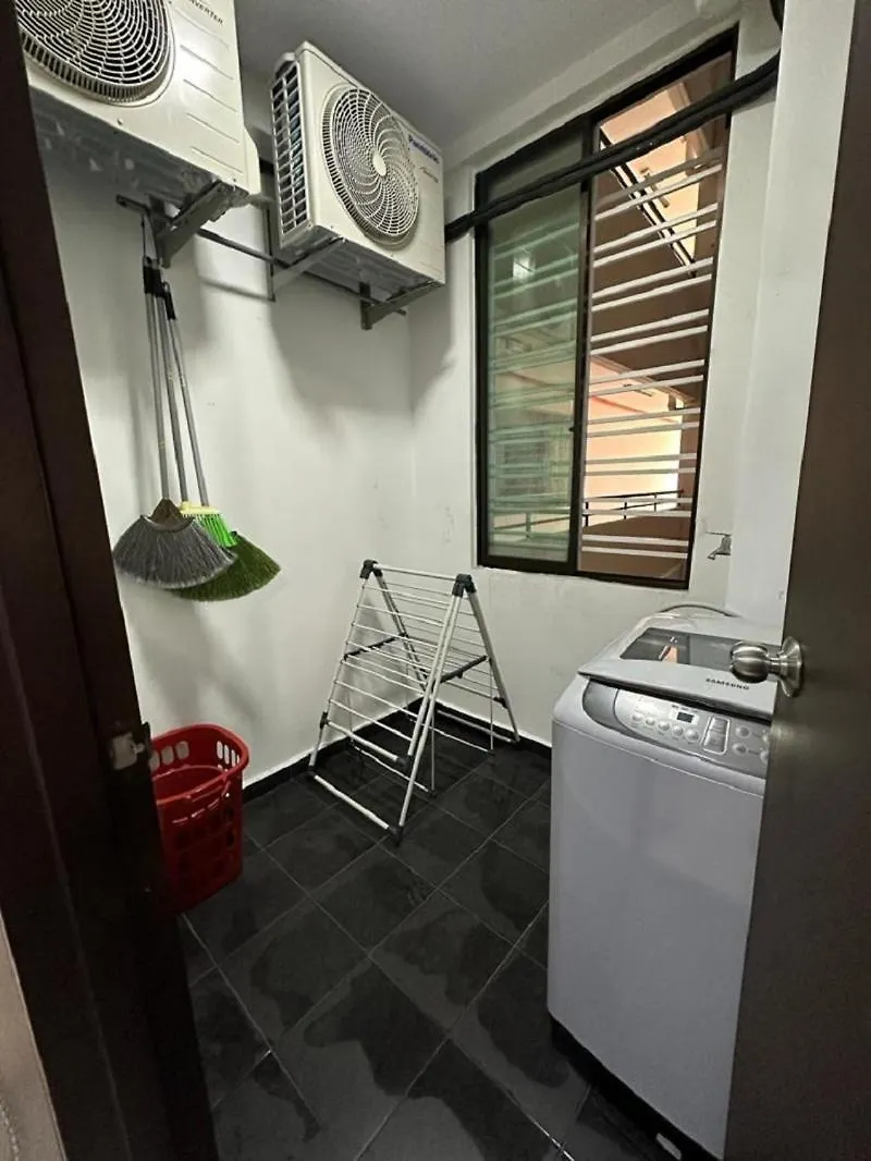 Apartment Kyra The Heights Residence Condo Ayer Keroh Melaka Wifi, Netflix & Pool