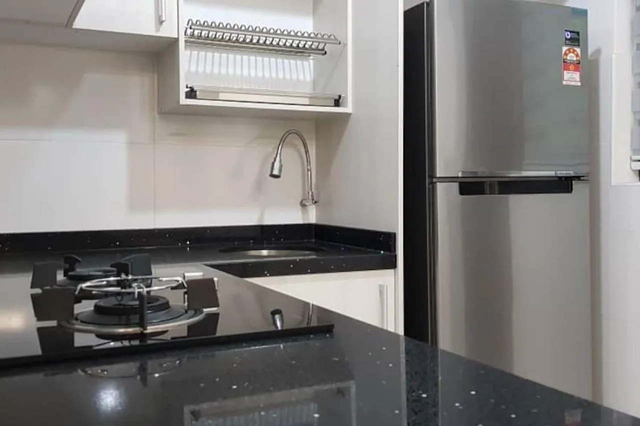 Kyra The Heights Residence Condo Ayer Keroh Melaka Wifi, Netflix & Pool 0*,  Malaysia