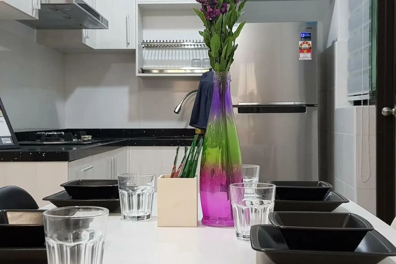 Kyra The Heights Residence Condo Ayer Keroh Melaka Wifi, Netflix & Pool