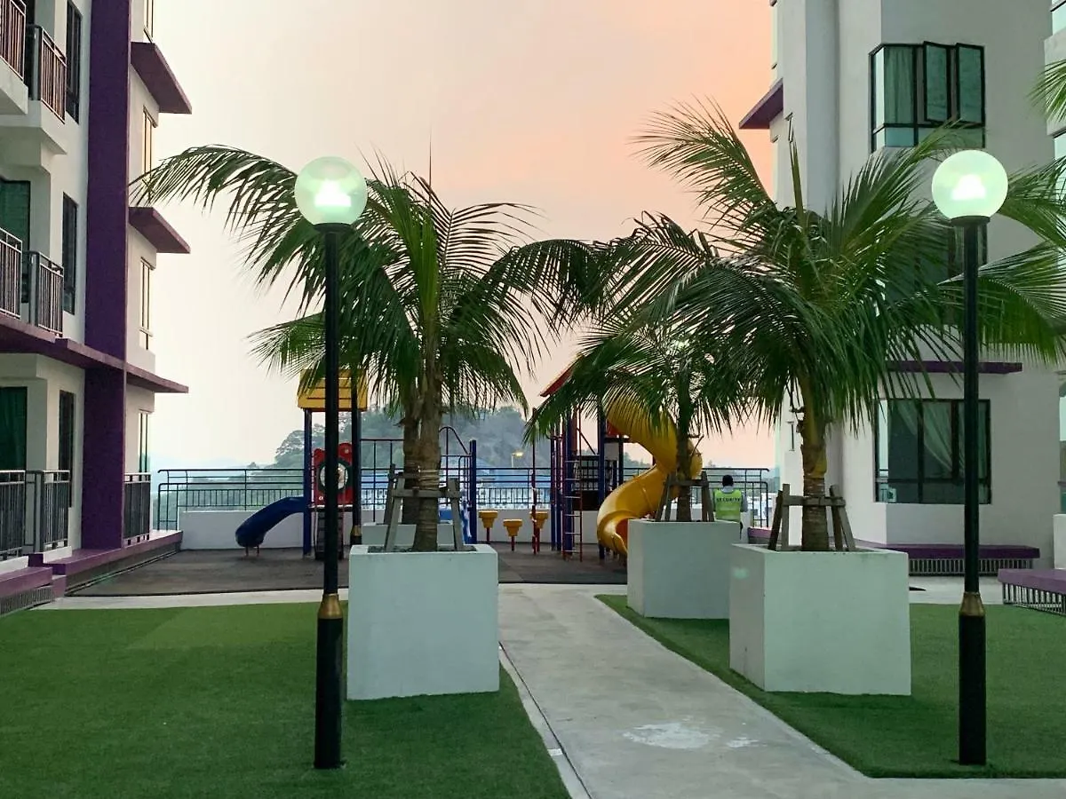 Kyra The Heights Residence Condo Ayer Keroh Melaka Wifi, Netflix & Pool Apartment