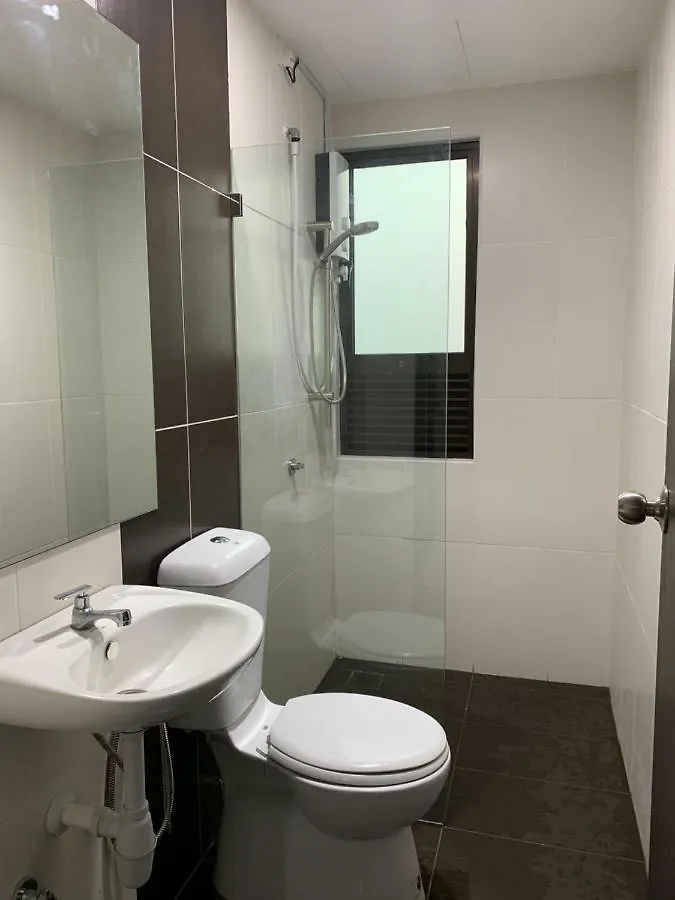 Kyra The Heights Residence Condo Ayer Keroh Melaka Wifi, Netflix & Pool 0*,