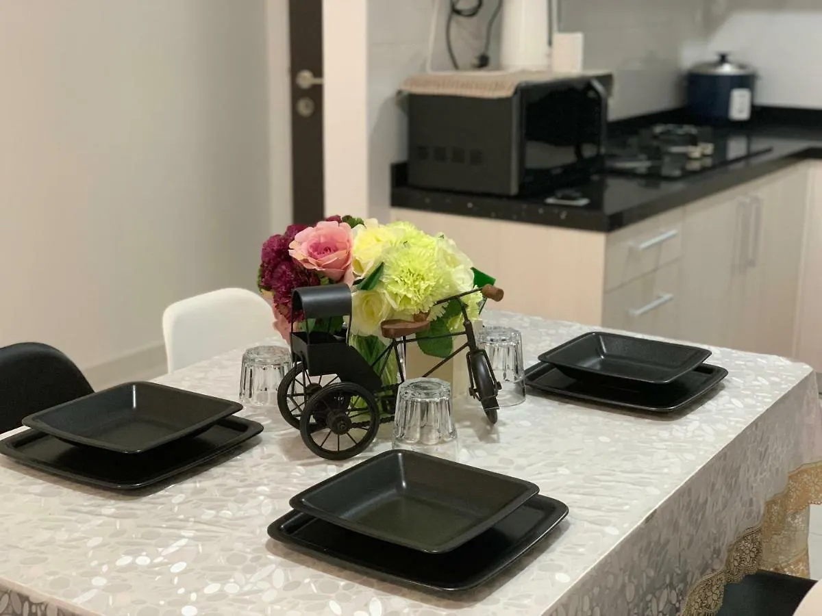 Apartment Kyra The Heights Residence Condo Ayer Keroh Melaka Wifi, Netflix & Pool Malaysia